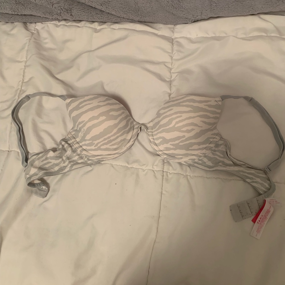 pink victoria secret bra 34B